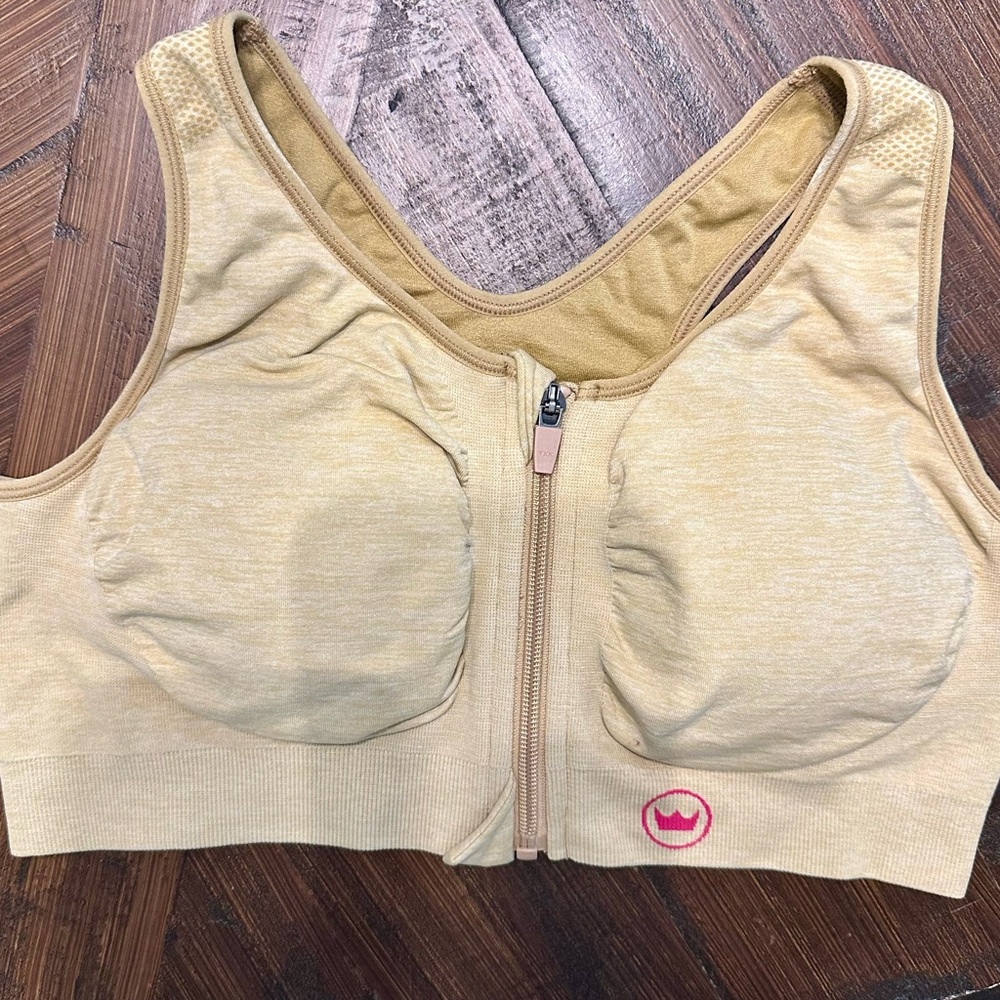 SHEFIT Beige Sports Bra, 3 Luxe, EEUC